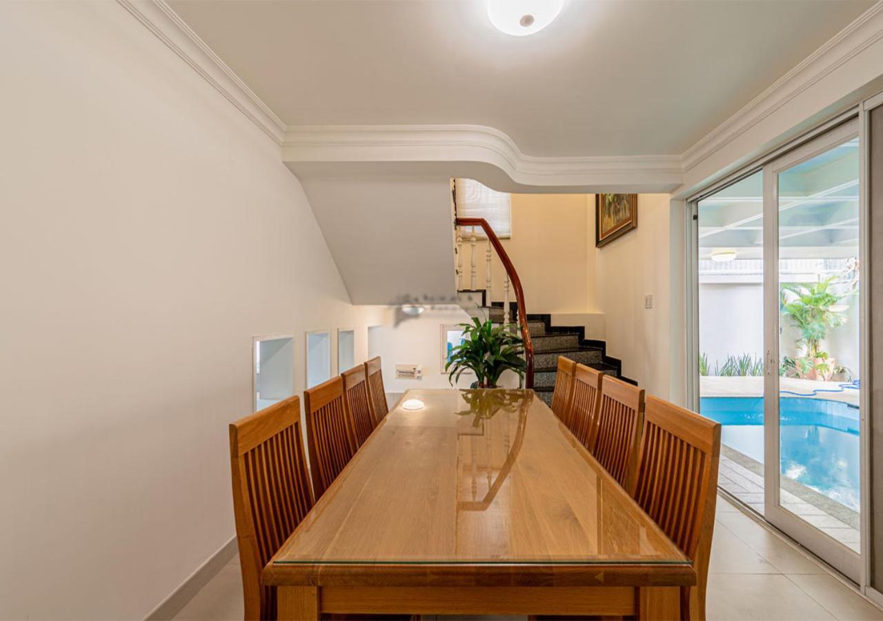 Biệt thự Luxury 4-bedroom With Private Pool & Billiards Table TP. Hồ Chí Minh