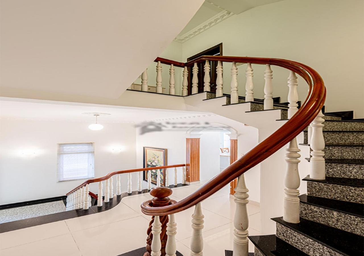 Luxury 4-bedroom With Private Pool & Billiards Table * TP. Hồ Chí Minh