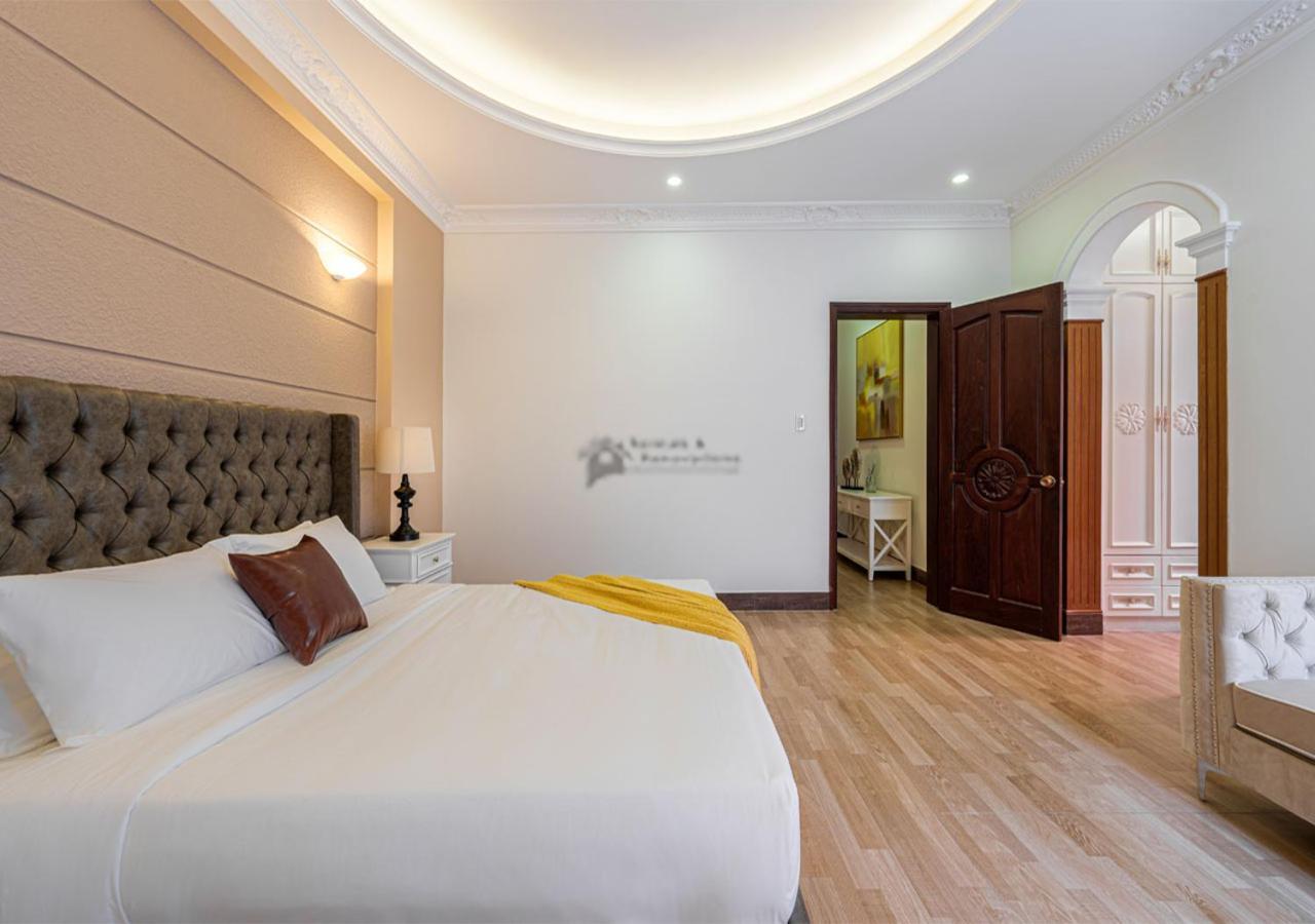 Luxury 4-bedroom With Private Pool & Billiards Table Villa Ho Chi Minh City